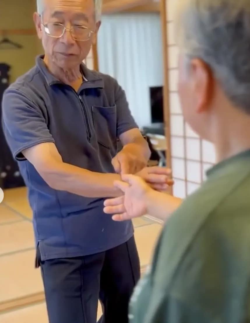 石井 東洋一