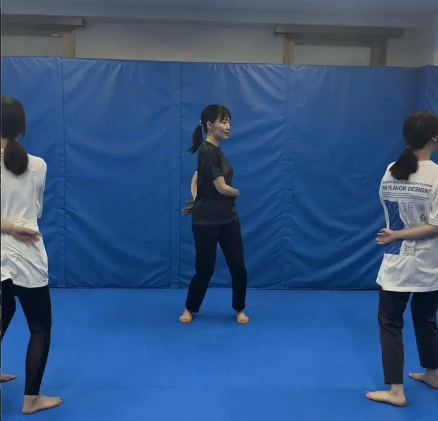 身体の軸を整える「華輪」も、ていねいに。