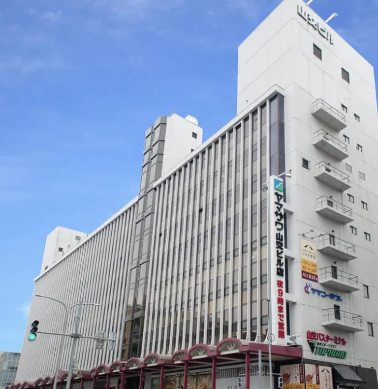 会場の山交ビル